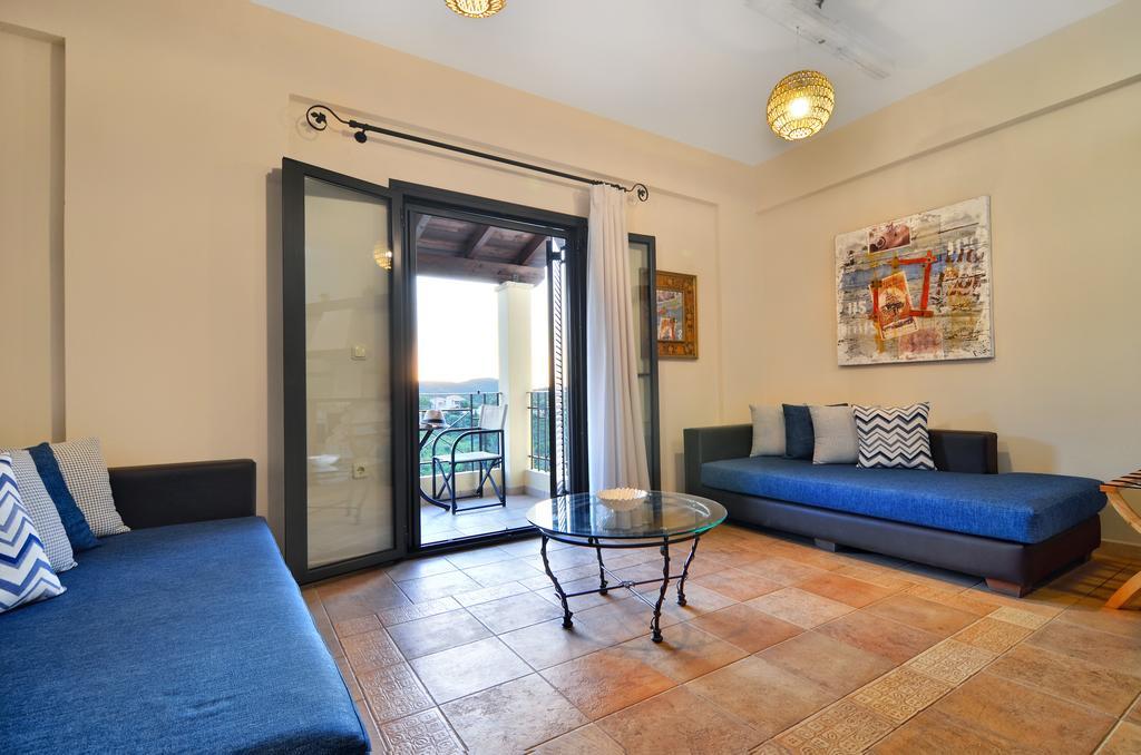 Niriides Luxury Apartments Syvota Room photo