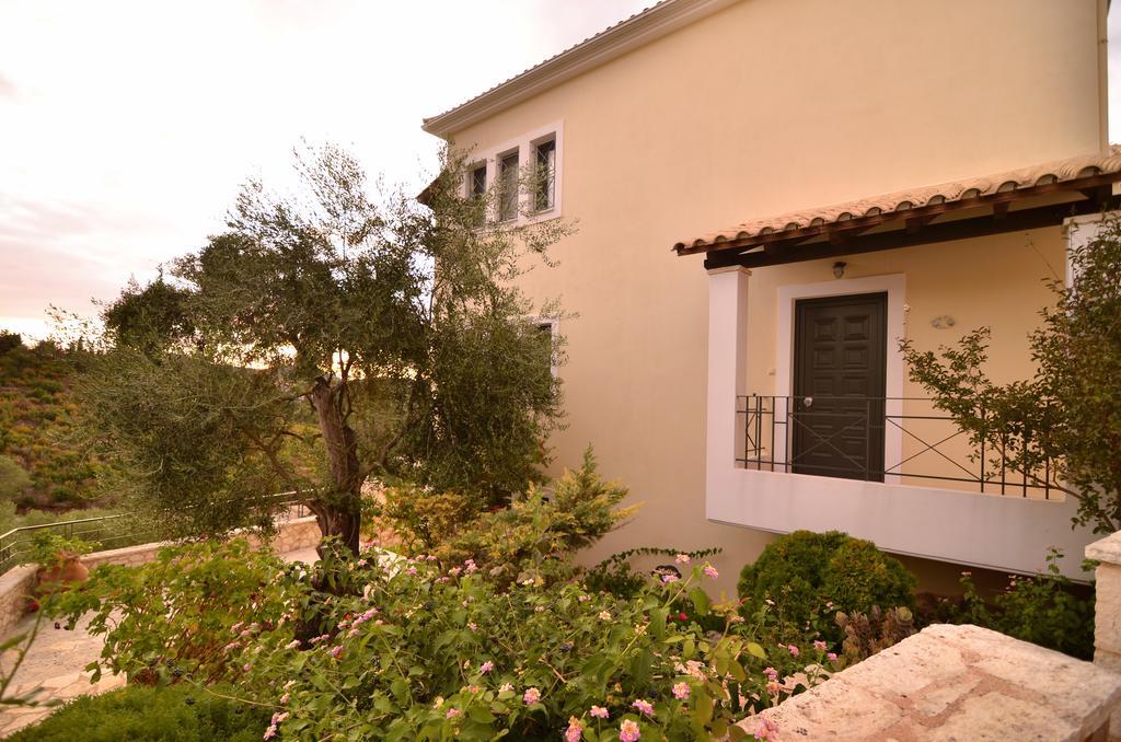 Niriides Luxury Apartments Syvota Exterior photo