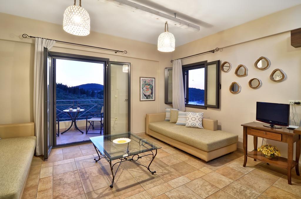 Niriides Luxury Apartments Syvota Exterior photo