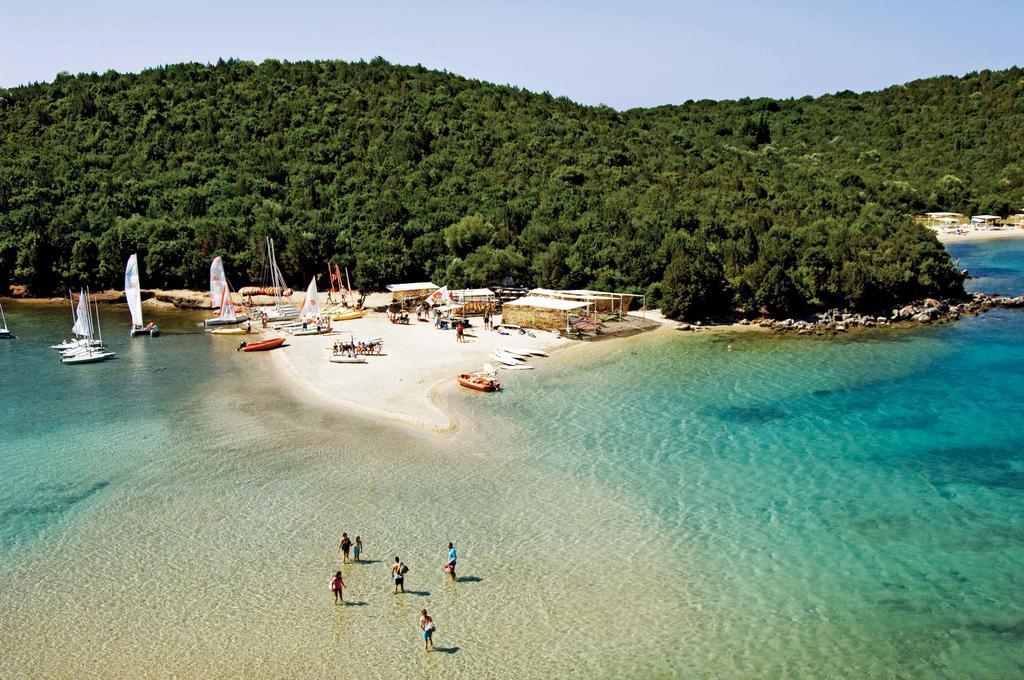 Niriides Luxury Apartments Syvota Exterior photo